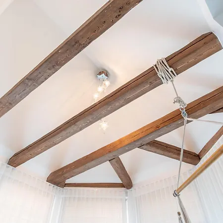 Apartment Dreamy High-ceiling In The Centre