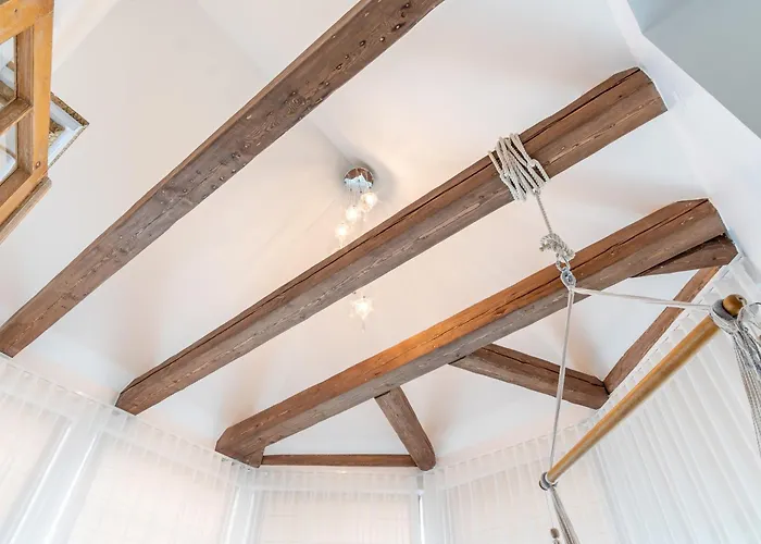 Apartment Dreamy High-ceiling In The Centre