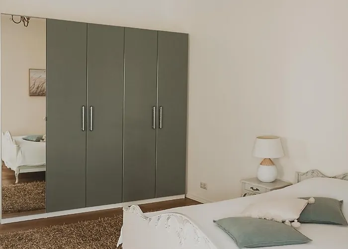 Dreamy High-ceiling In The Centre Apartment *